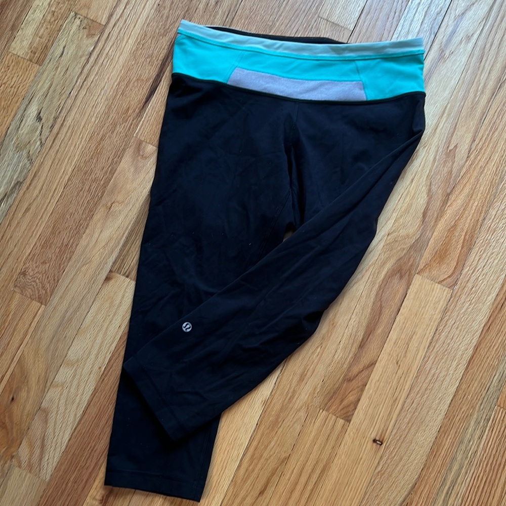 Reversible lululemon crop leggings